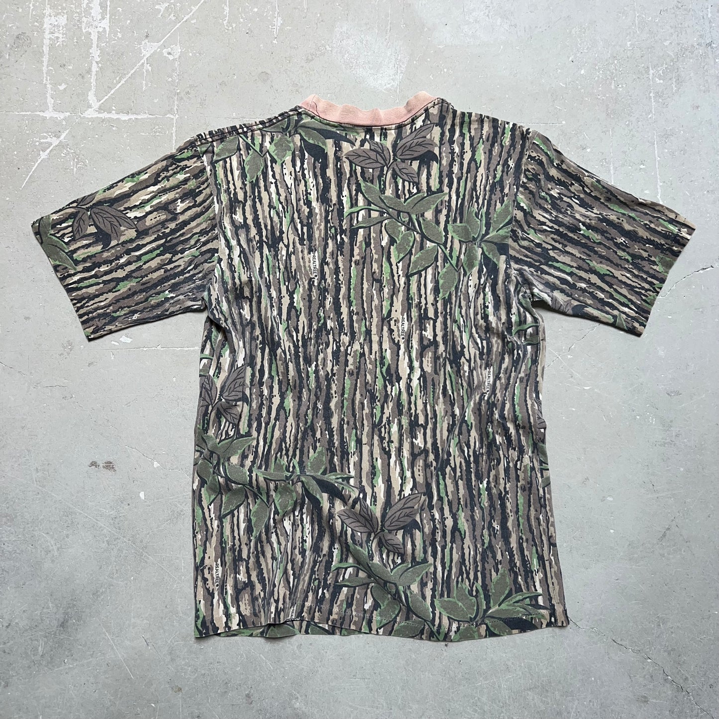 Vintage 90s Single-Stitch REALTREE T-Shirt