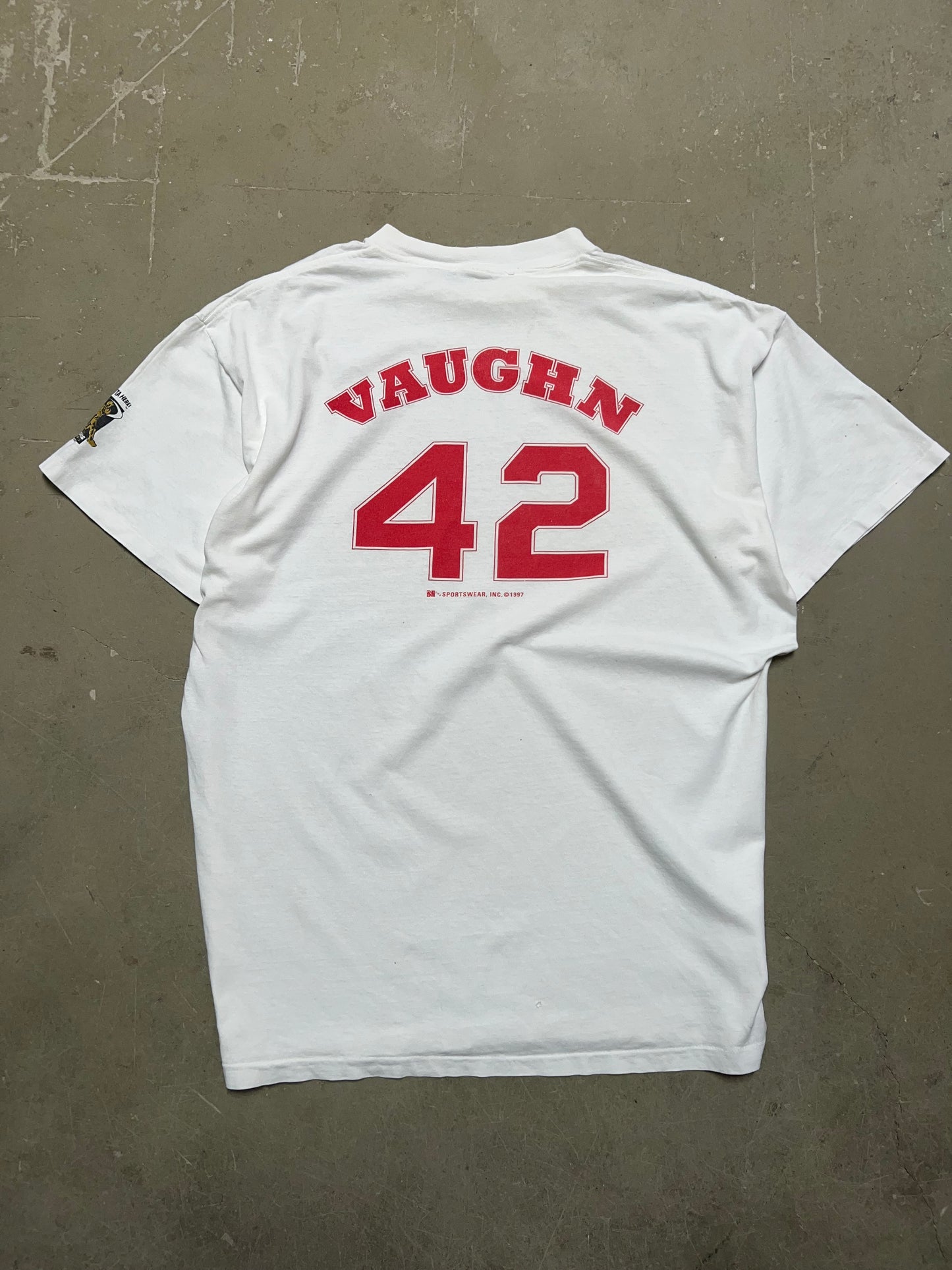 Vintage 90s I π€ Vaughn Single-Stitch